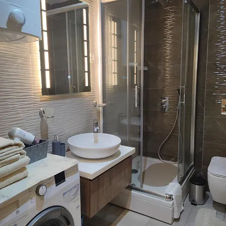 Vidik Snova, Pekovic 公寓 兹拉蒂博尔